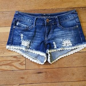 Vanity premium collection lace trimmed distressed